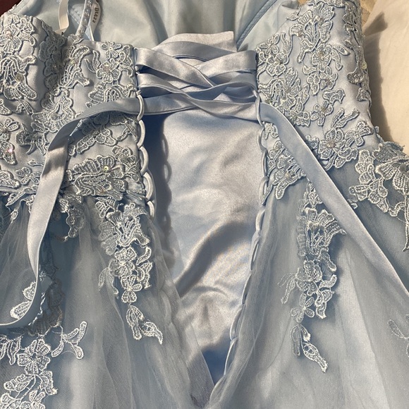 Light blue adjustable tie Line Tulle Side Slit Long Prom Dress With Appliques - Picture 3 of 4